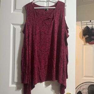 Women's Burgundy Cold Shoulder Top